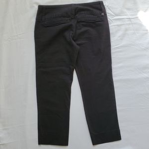 Billy Blues Black Capris